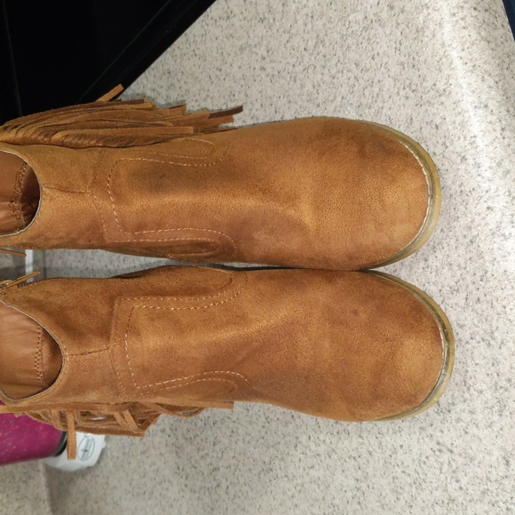 Charles Albert Shoes - Charles Albert heeled Fringe suede boots 6.5